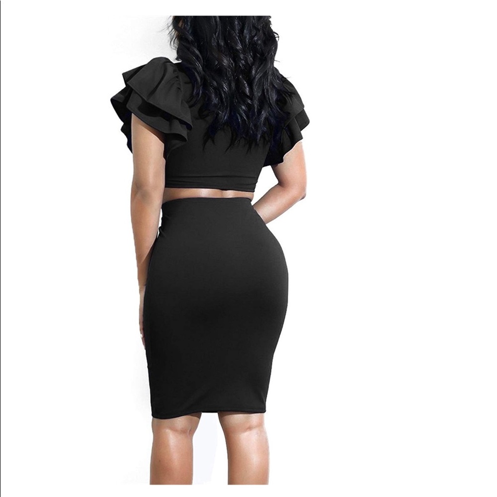 Two Piece Ruffle Skirt Set - Picture 2 of 4